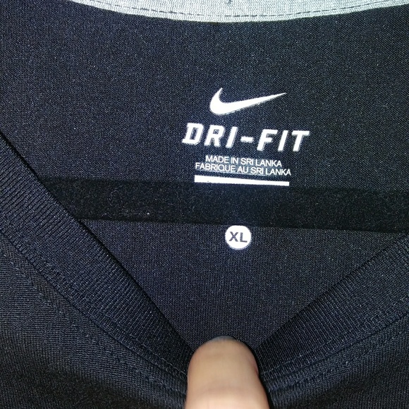 Nike dri fit top - Picture 7 of 7